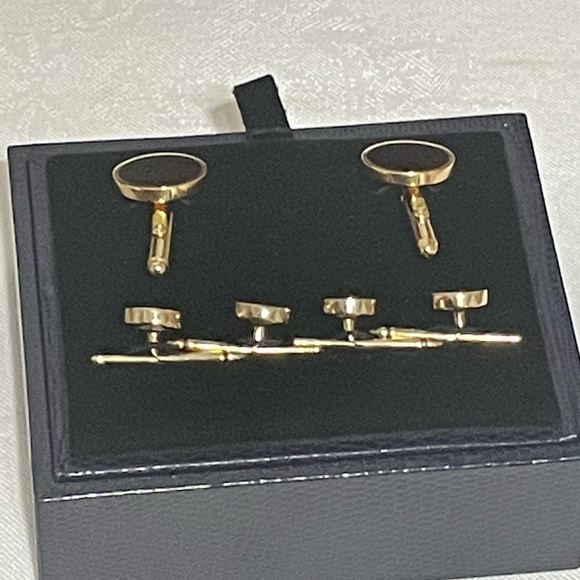 Brooks Brothers Onyx Tuxedo studs and cuff links - Picture 2 of 5